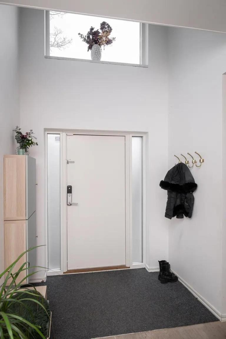 Modern Villa Close To Beach Trangsund Экстерьер фото